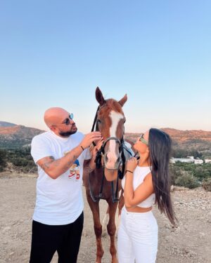 Aylin Engör Instagram - 🐎🌟Özgürlüğün ve gücün bu muhteşem hissiyatını yaşamak inanılmazdı. Hemen ders almaya karar verdim😍😍#atbinme #özgürlük