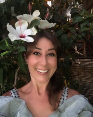 Ayşegül Ünsal Instagram - Ahh çiçekler ahhhh başımın tacı çiçekler🌼🌺🌸