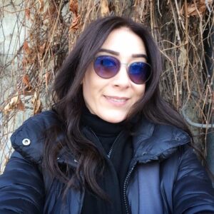Ayşegül Ünsal Instagram - İnsanın yaşamdaki ana görevi kendini doğurmaktır,OL’ma potansiyeline sahip olduğu şeyi olmaktır.Çabasının en önemli ürünü kendi öz kişiliğidir.Erich Fromm Gerçekten ötesi yok yok yok.I-c-h-o-o-s-e-l-o-v-e