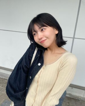 Ayu Okuma Instagram - 最近編み物にハマって暇な時ずっとあみあみしてるよ☺︎
みんなもハマってるもの何かある？？