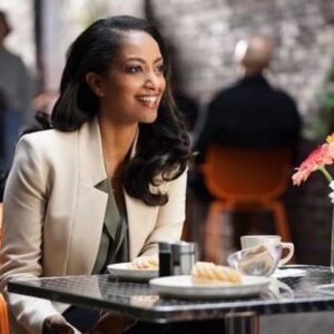 Azie Tesfai Instagram - Starting tonight I’ll now be on TWO wonderful shows a week!! @supergirlcw on Tuesdays at 9/8c and @millionlittlethingsabc Wednesdays at 10/9c! Gonna post weekly behind the scenes of both shows from here on out. Feel so grateful and lucky! Enjoy!☺️🥰🥳