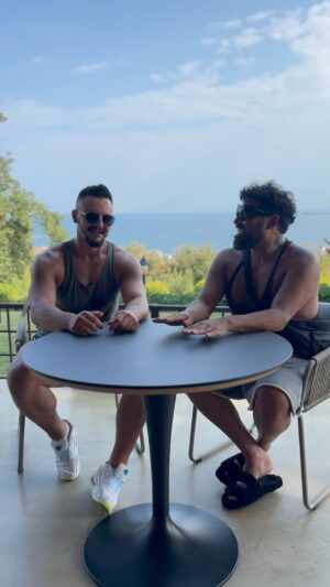 Azis Instagram - I found new friend @emirdjulovic_official You have amazing voice and soul🙏 Was pleasure to meet you and have you for my new brother ❤️ #emirdjulovic #azis #азис #newfriends #balkanmusic #family