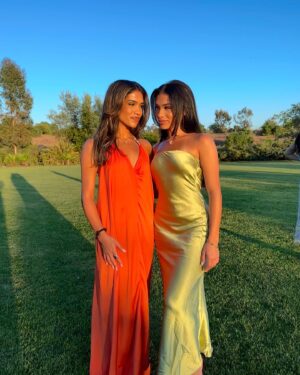 Azra Mian Instagram - Wedding szn 🤍