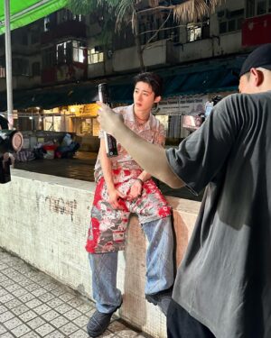 B.I Instagram - @esquire.korea