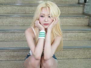 Actress Baek Ji-heon HD Instagram Photos and Wallpapers August 2024