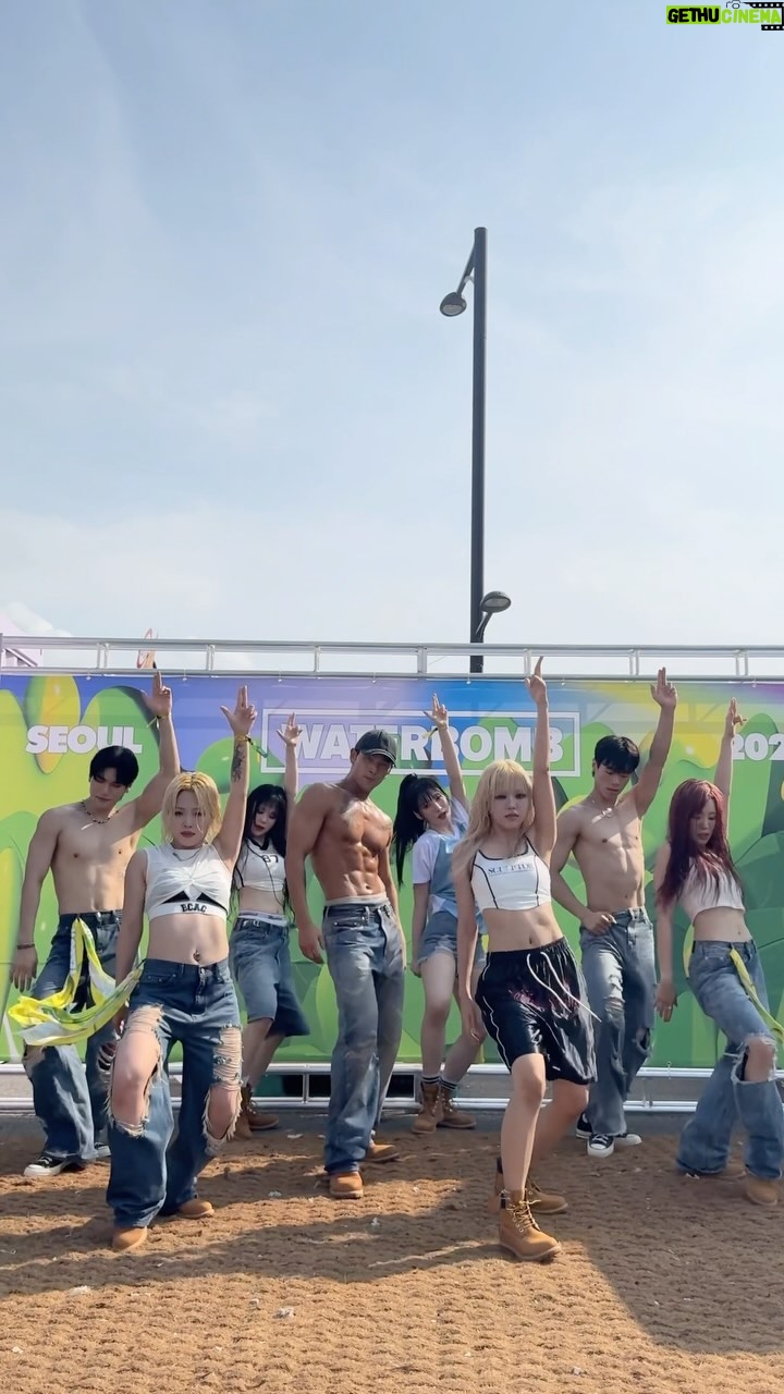 Baekho - 104.1K Likes - Wet & Wild 💦🔫 #백호 #BAEKHO #WATERBOMB #워터밤 #WATERBOMBSEOUL #워터밤서울 @waterbomb_official