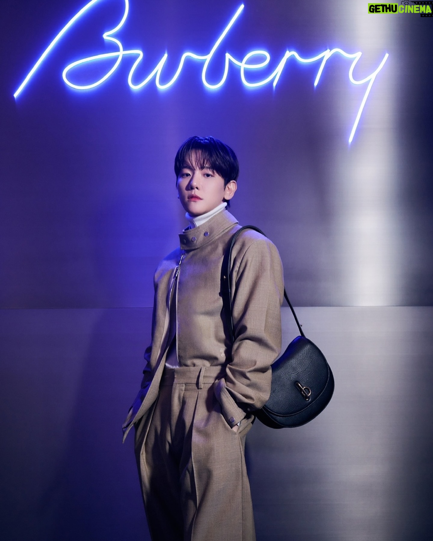 Baekhyun - 825.1K Likes - #burberry #광고 @burberry