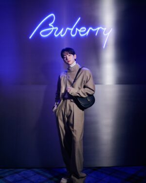 Baekhyun Instagram - #burberry #광고 @burberry
