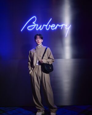 Baekhyun Instagram - #burberry #광고 @burberry