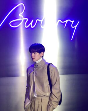 Baekhyun Instagram - #burberry #광고 @burberry