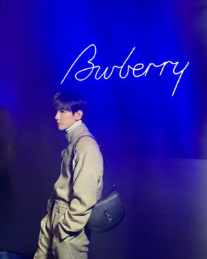 Baekhyun Instagram - #burberry #광고 @burberry