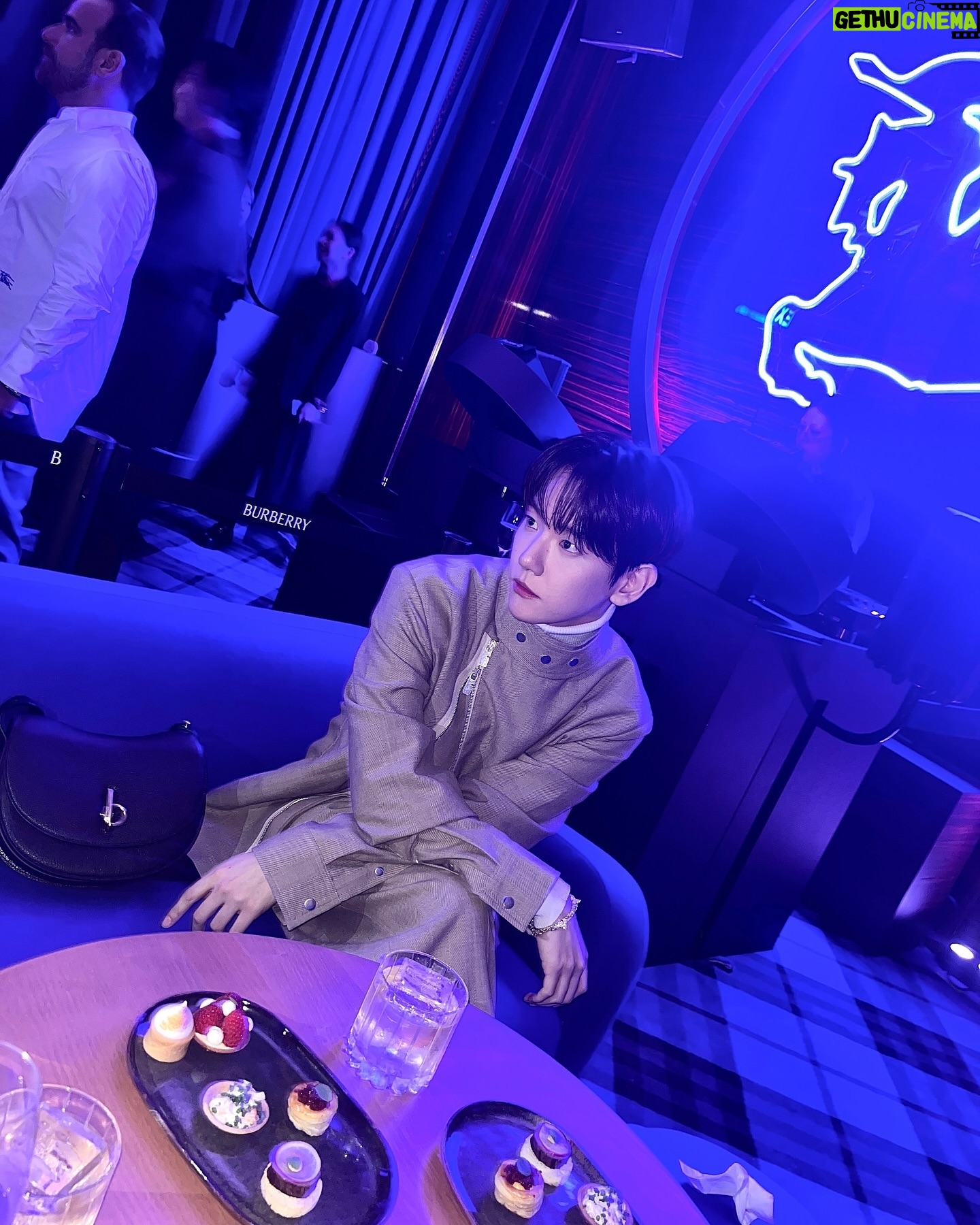 Baekhyun - 825.1K Likes - #burberry #광고 @burberry
