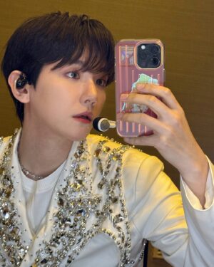 Baekhyun Instagram - 🥴