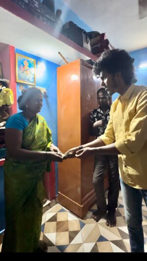 Bala Instagram - This sister lost her husband and struggle to run his family with two children’s. So I gave my own money for her family❤️❤️❤️❤️