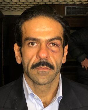 Banipal Shoomoon Instagram - تست گریم فیلم سینمایی غلامرضا تختی
طراح:سعید ملکان
مجری:محمد کلاهدوز،مسعود علمداری،ایمان خیر اندیش
کارگردان:بهرام توکلی
.
#بانیپال_شومون #تختی #غلامرضا_تختی #سینما #بازیگر