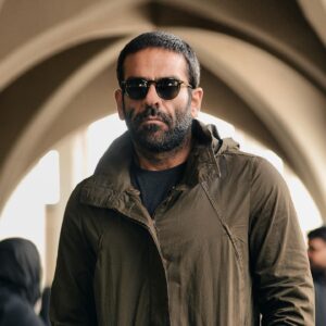 Banipal Shoomoon Instagram - کرگدن به کارگردانی کیارش اسدی زاده
و تهیه کنندگی صادق و مهدی یاری عزیز
فردا قسمت ۱۵ منتشر میشود
عکس:حبیب مجیدی
#بانیپال_شومون #کرگدن #سریال #مصطفی_زمانی #سارا_بهرامی #هدی_زین_العابدین #پوریا_رحیمی_سام #ستاره_پسیانی #پانته_آ_پناهی_ها #بازیگر #ایران #سینما #banipalshoomoon #actor #cinema #movie #art #sunset #blackandwhite #black #photooftheday #photography