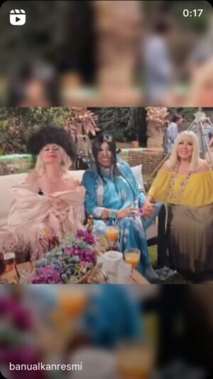 Banu Alkan Instagram - “DÜNYA GÜZELLERİM TATİLDE” #istanbul #india #newyork #paris #london #dubai #berlin #vietnam #banualkan #bülentersoy #safiyesoyman @jlo @kyliejenner @ririgalbadd @dunyaguzellerimtatilde