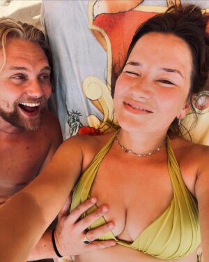 Barbara Sloesen Instagram - Nieuwe bikini goedgekeurd, denk ik.