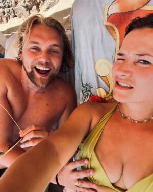 Barbara Sloesen Instagram - Nieuwe bikini goedgekeurd, denk ik.