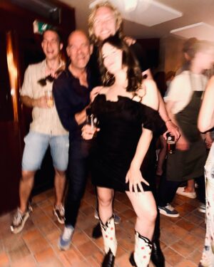 Barbara Sloesen Instagram - “Mag het nog heel lang nu zijn?” Wat een heerlijke avond was dit. Als Nu Nu Is al geluisterd?