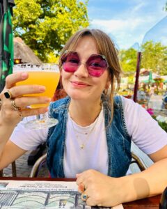Actress Barbara Sloesen HD Instagram Photos and Wallpapers July 2024