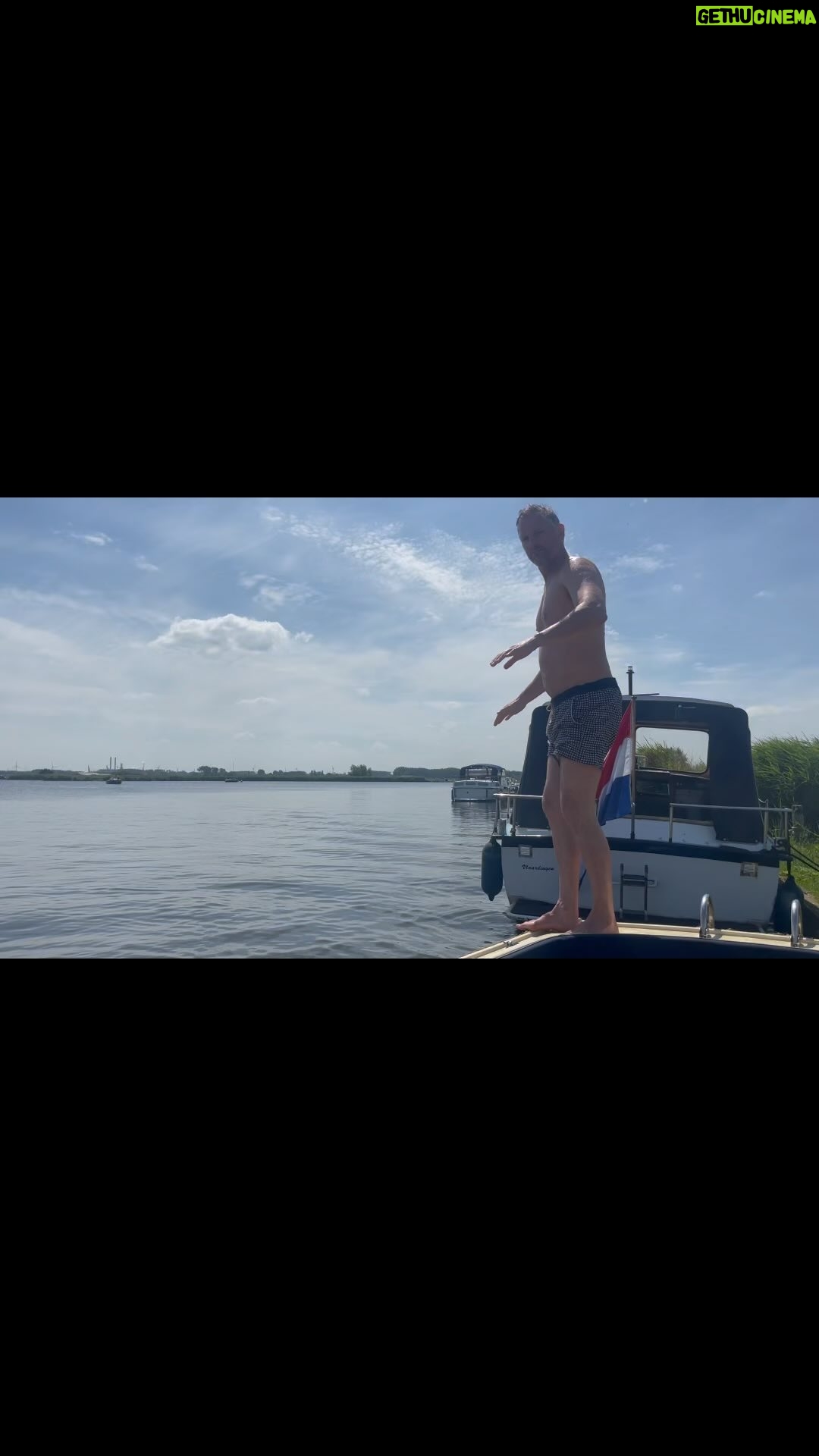 Barry Atsma - 336 Likes - Bommetjeeeeeeee ….. in de Foppenplas 💦☀️