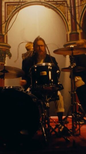 Barry Kerch Instagram - FOLKS!!! The official video 🎬 for “Dead Don’t Die” is out now!!! 

The song was written by @zmyersofficial (about @thebrentsmith) as a declaration of survival and an anthem about the resilience of the human spirit. 

The cinematic video, directed by Lewis Cater, was filmed in London at a unique and historic location and we feel it perfectly captures the triumphant energy of the song. Was really fun shooting this!!! 🖤

Check out the official video on @YouTube at the 🔗 in bio.

🎥 Director: @lewiscater
🎥 Executive Producer: @djaybrawner @maxdrose

#DDDShinedown