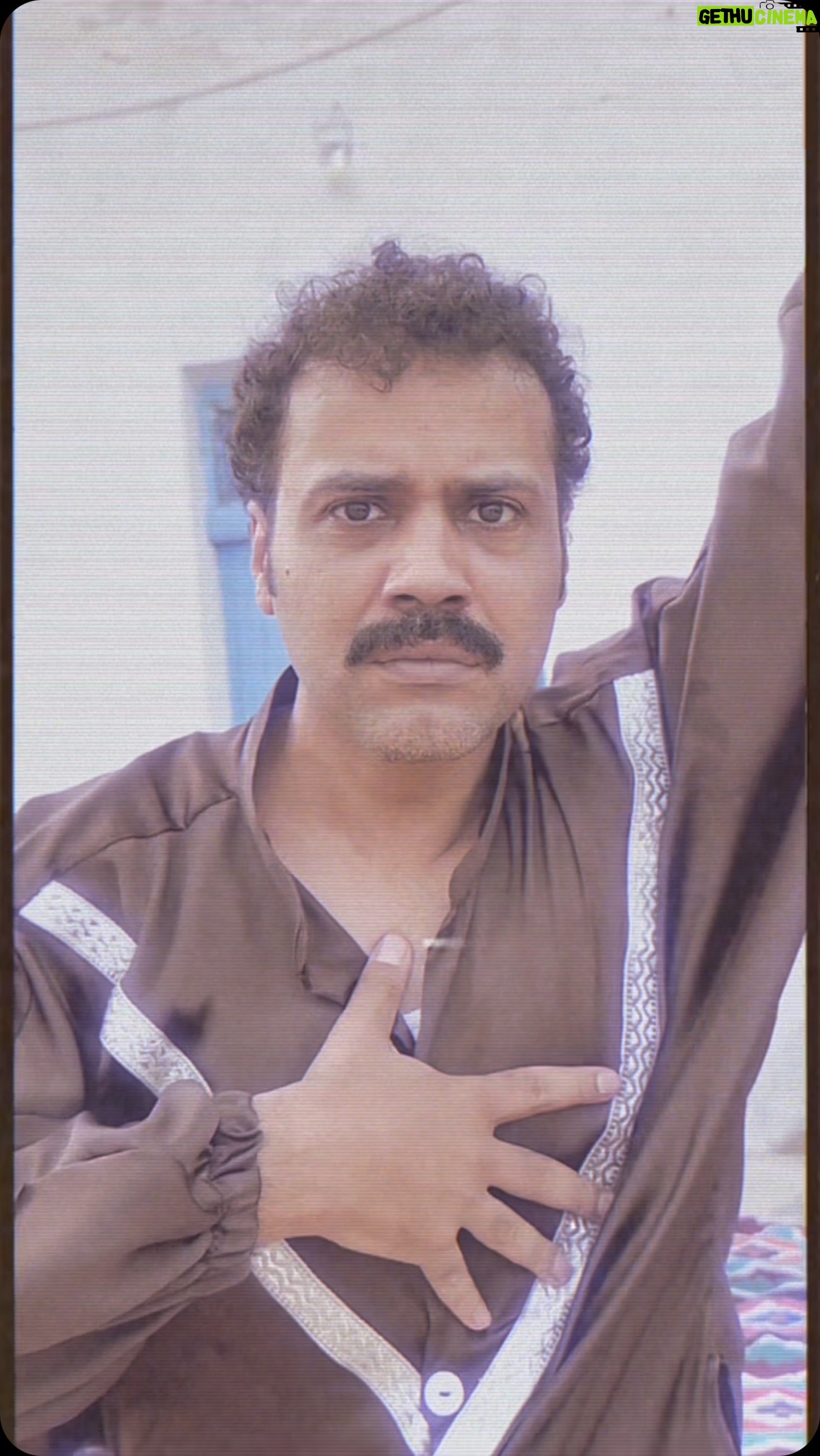 Bassem Hamraoui - 64.5K Likes - خمسة و الخميس عليكم جديد افريكا كاسات #تسعينات #قديم #مزود #انتيكا #90s #90 #90sfashion #oldring #oldschool #oldisgold #tunisia #tunisie #nostalgia #نوستالجيا #faouzibengamra #rbou5 #ربوخ #زواج #mariage