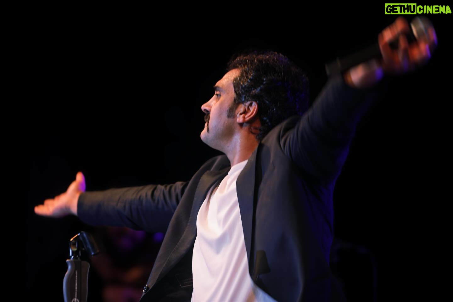 Bayhan - 12.1K Likes - İzmir deki ilk konserim harikaydı her şey ve tekrar buluşacağız, sevgiler…
07.06.2024