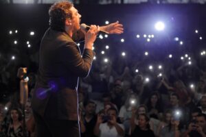 Bayhan Instagram - İzmir deki ilk konserim harikaydı her şey ve tekrar buluşacağız, sevgiler…
07.06.2024
