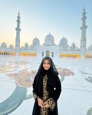 Beauty Khan Instagram - ❤️
.
.
.
#beautians #beautykhan