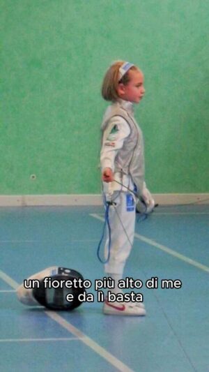 Bebe Vio Instagram - Il primo guanto non si scorda mai 👧🏼 
#RoadToParis #Paris2024