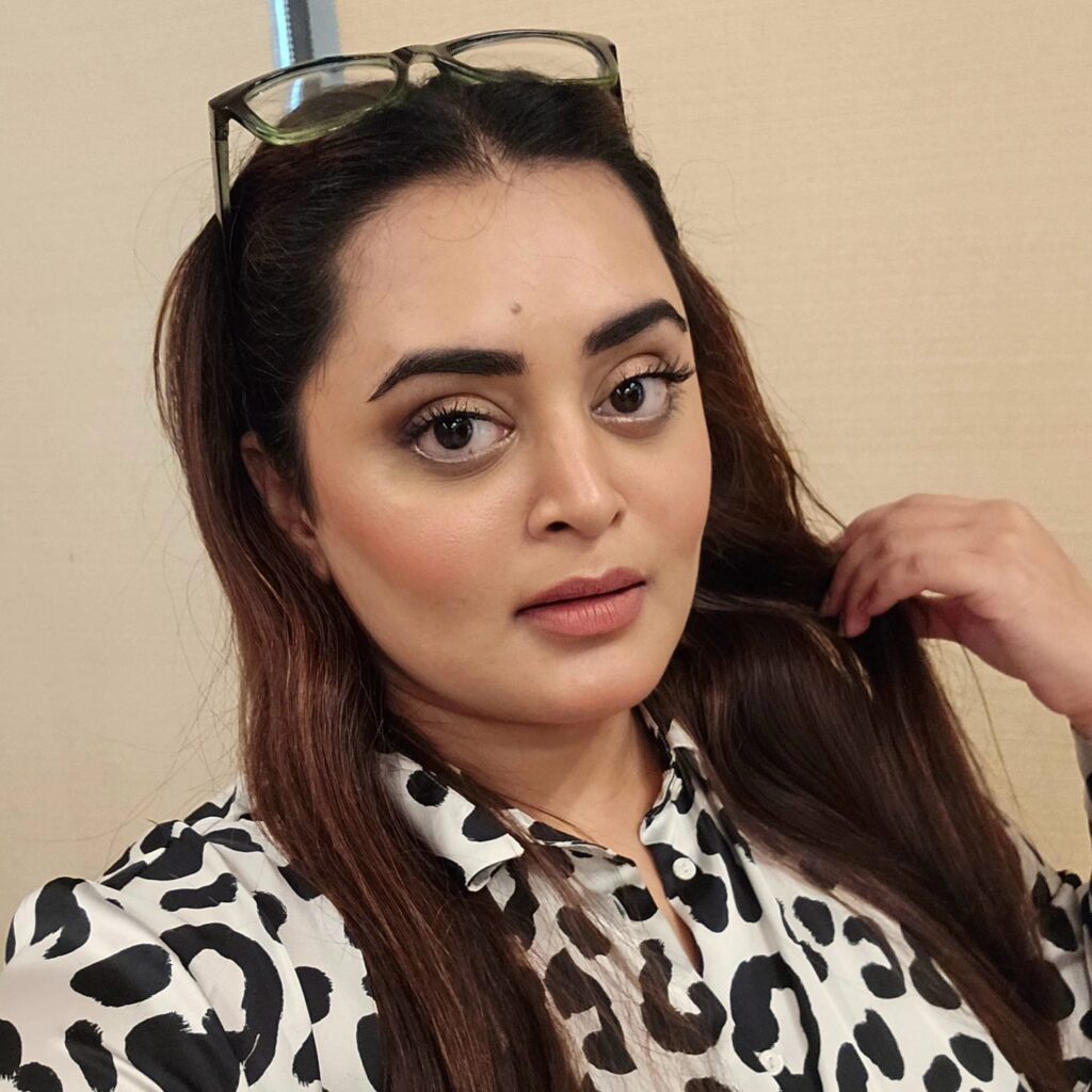 Actress Bebika Dhurve HD Instagram Photos and Wallpapers August 2024 ...