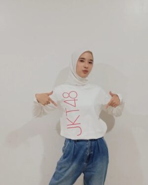 Beby Chaesara Instagram - #JKT4810thAnnivConcert 
Sehari penuh kenangan, di Istora Senayan.

Ternyata tak hanya akan membuka audisi generasi 11, JKT48 pun membuka cabang syariah, eksklusif hanya sehari!