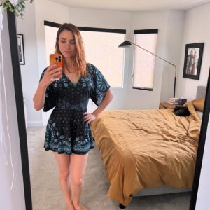 Becca Scott Instagram - Thanks @blackmilkclothing for sending me the #dnd “Harpers Slinky Playsuit”! It’s the perfect breezy summer fit with a little bit of nerd snuck in there. #nofeet