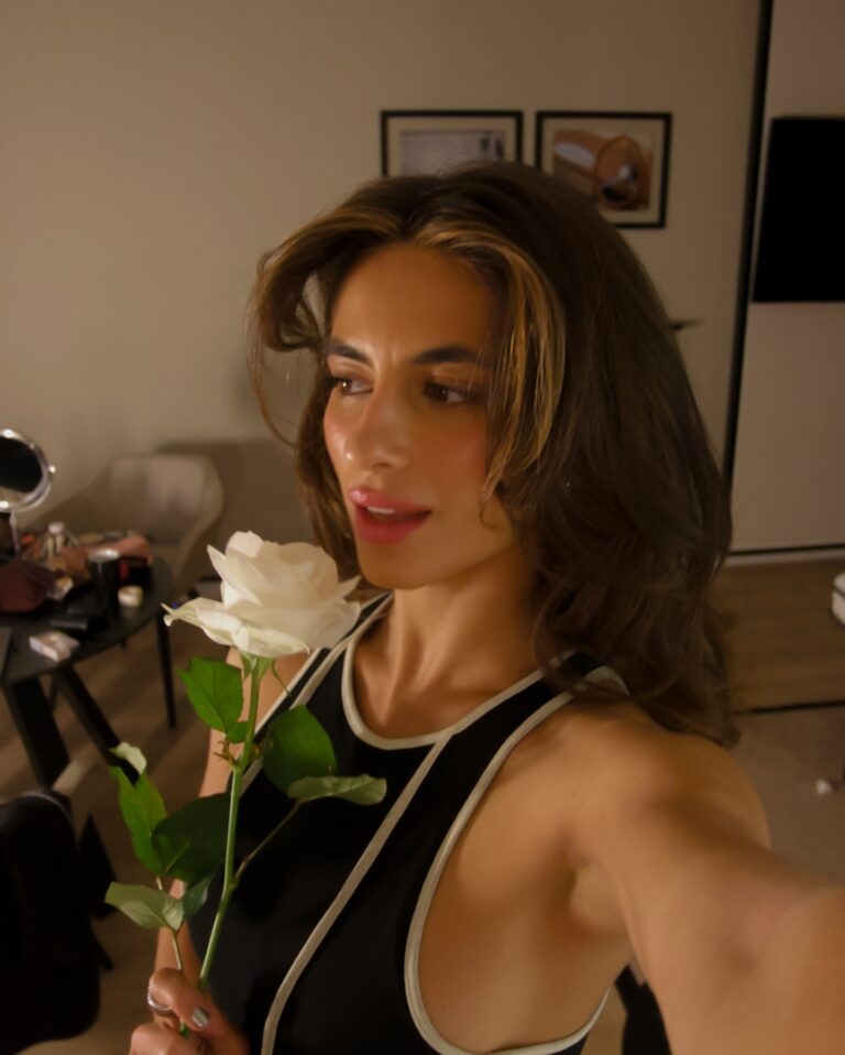 Actress Begoña Vargas HD Instagram Photos and Wallpapers June 2024
