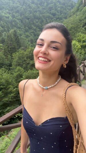 Belgin Şimşek Instagram - Seviyorum 🍀🌳🌿
