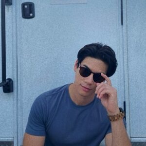 Ben Levin Instagram - Bo Han: vigilante/barista/aspiring DJ 🫡