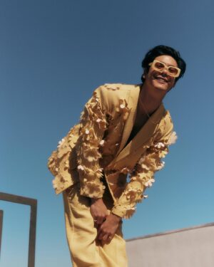 Ben Levin Instagram - retro vibes with @timidmag 
.
Words: @jiselle03 
Moderator: @lsirik 
Photos: @jeremychohphoto 
Fashion: @xofrancesca 
‍Makeup: @christophermilesmakeup 
Hair: @phil_nathaniel 
Photo Assist: @chir_yan_lim @sarai.studios 
Editor in Chief: @hello.henry 
.
big love to the #cwkungfu fam 🥋 
shout out to leaf blowers