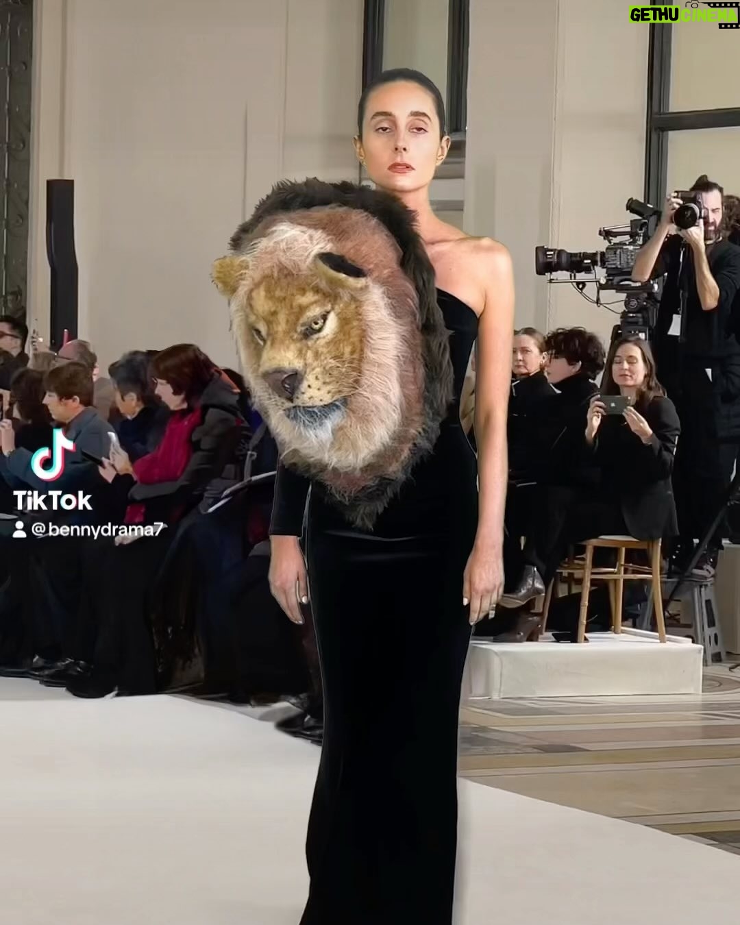 Benito Skinner - 69.5K Likes - Halloween look #1… Who wore it better?? Because NOTHING could be spookier than wearing the same lion head dress as someone else!! The @ridethepod Haunted HayRide Special is out now on all platforms.. and we may even post the full damn vid tomorrow!! HAPPY HALLOWEEN MILUVS!! 🦁🦁