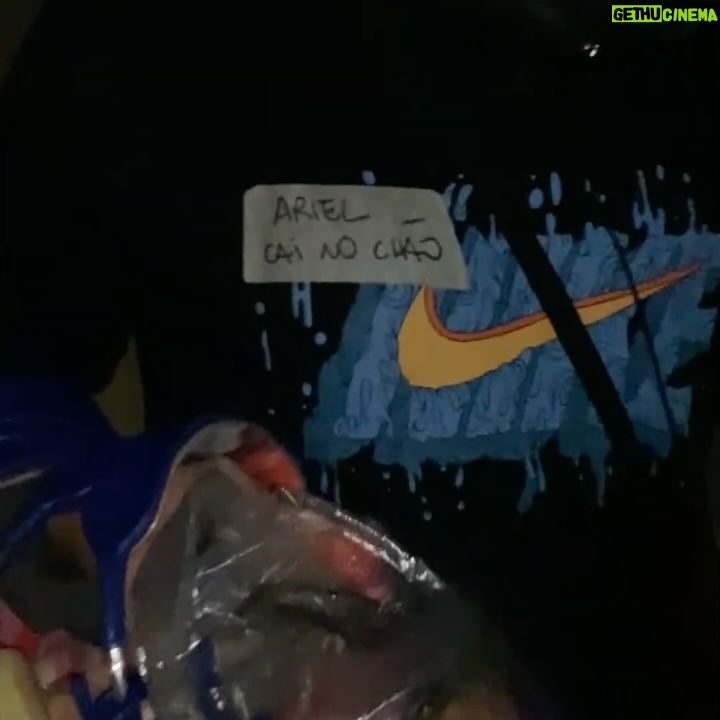 Benjamin Damini - 3 Likes - a partir de hoje a @hbomaxbr não existe mais então quem viu BA viu quem não viu só lamento :(
brincadeiras a parte agora a hbo max Ć© só max e BA continua disponĆvel entĆ£o se eu fosse vc inauguraria a nova era da @streammaxbr assistindo essa sĆ©rie delicinha em que eu vivi o ariel :)
2/3/4: camadas de uma mesma cena
5: ariel cai no chão
6: o inĆcio e a primeira vez que vimos o cenĆ”rio da casa dos BAs com direito a lĆ”grimas y abraƧo coletivo
7: o fim e a Ćŗltima vez que ouvimos āaçãoā e ācortaā com direito a c4r4lh0s y euforia coletiva