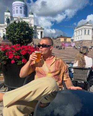 Benjamin Peltonen Instagram - Helsinki sightseeing  #kesäloma