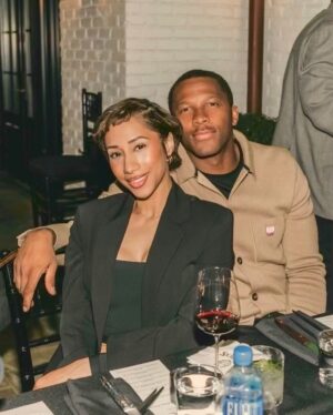Bennie Fowler Instagram - I love my people 🫶🏾🤞🏾

More Life 😊