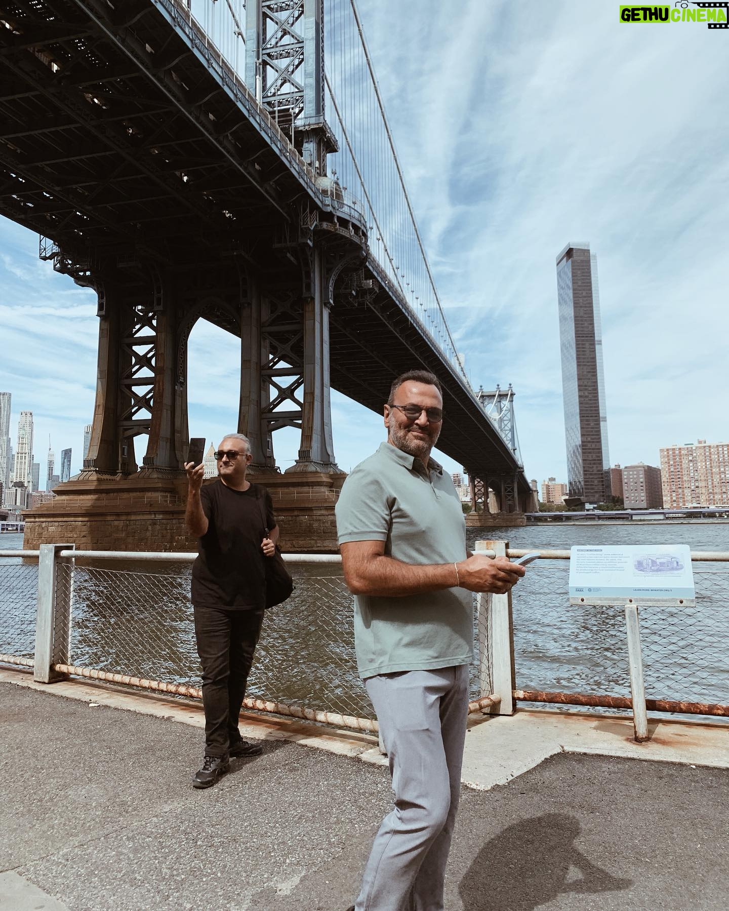 Berkay Tulumbacı - 1K Likes - Cebimizde Minik bir Brookly…#brooklynbridge
