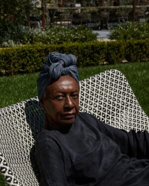 Bethann Hardison Instagram - “I don’t know who I think I am, but I do be trying.” @bethannhardison 

I’ve had the privilege of photographing Bethann Hardison in a @fanmdjanm headwrap. I think I should retire now? Photos from a day I will never forget. It feels good to meet an icon who also happens a to be a “girls’ girl”. Thank you again Bethann for everything. I’m excited to read your book.

To my friends and anyone who comes across these images, if you haven’t watched “Invisible Beauty”, please do.