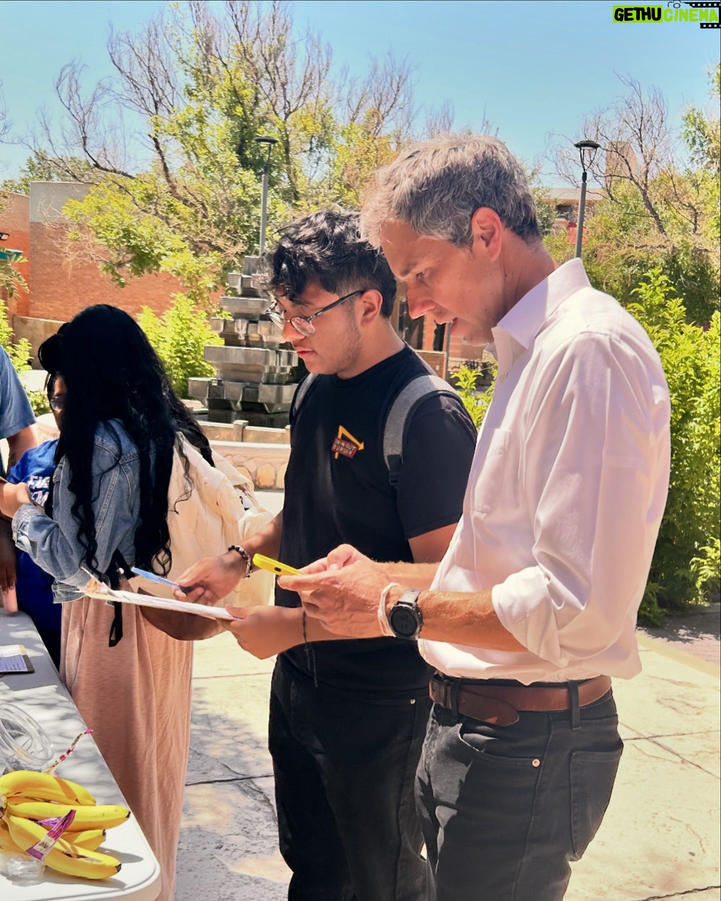 Beto O'Rourke - 7.2K Likes - Amazing week of registering voters at El Paso Community College. Thanks to the team of volunteers — Valerie, Doris, Kim, Alejandro and Rene — for doing the work!
Registration events happening all over Texas, sign up to volunteer at link in bio!