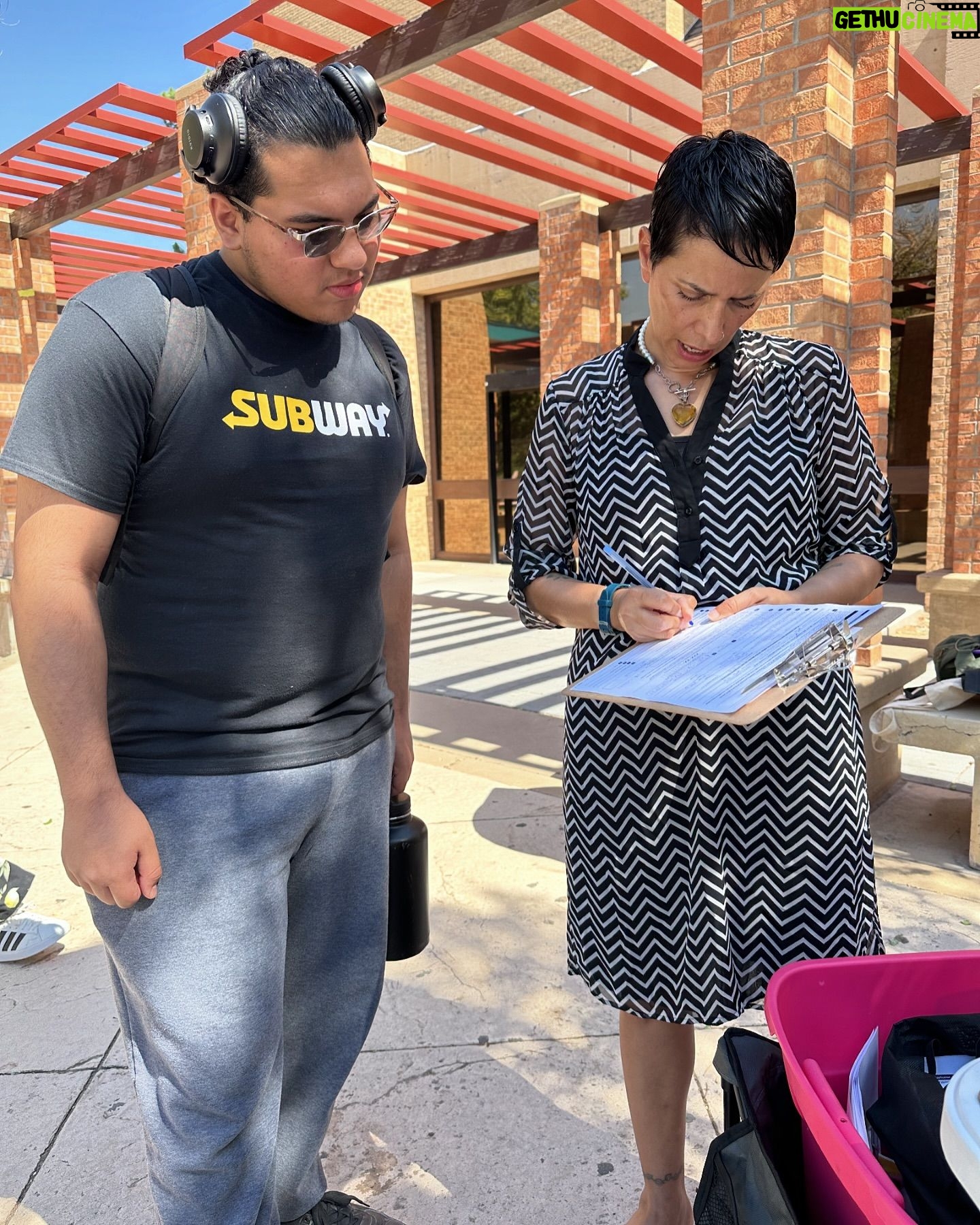 Beto O'Rourke - 7.2K Likes - Amazing week of registering voters at El Paso Community College. Thanks to the team of volunteers — Valerie, Doris, Kim, Alejandro and Rene — for doing the work!
Registration events happening all over Texas, sign up to volunteer at link in bio!