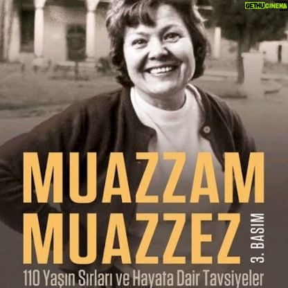 Betül Arım - 2.3K Likes - Sümerolog, arkeolog ve tarihçi güzel insan Cumhuriyetin yetiştirdiği çok değer verdiğim çok saygı duyduğum sevgili Muazzez İlmiye Çığ 110 yaşına bastı. Ne mutlu bize. Ailenizle sevdiklerinizle, dostlarınızla ve bizle nice yıllara. 17 kitap yazdı ve biz bu kitaplardan ne çok şey öğrendik ve öğrenmeye devam ediyoruz. Yaşamından öğrendiğimiz hepsinden daha değerli. İyi insan, güzel insan, gerçek insan olmak. Nasıl olunur onun cevabını da size bırakıyorum. İyi ki bu ülkede doğdun iyi ki bize ışık oldun. Seni sonsuz seviyoruz 🌈🙏🤝🧿🐞🎂❤️ Yukardaki video sevgili Sedef Kabaş arşivinden. Bu arada 110 yaşın sırları ve hayata dair tavsiyelerin ve bir dönemin anlatısı olan sevgili Sedef Kabaş’ın yazdığı Muazzam Muazzez kitabını okumanızı öneririm. Eminim bana teşekkür edeceksiniz. Teşekkür ederim sevgili Sedef Kabaş 📚🙏🖍
Muazzez İlmiye Çığ, Odatv'ye verdiği demeçte şunları söyledi:
“EN MUTLU YILLARIMI ATATÜRK DÖNEMİNDE YAŞADIM”
- Yaşamınızı gözden geçirdiğinizde Türkiye’nin en iyi dönemi hangi yıllardı?
Yaşadığım en güzel zamanlar Atatürk zamanlarıydı. Çok heyecanlıydık, her şey birdenbire çoğaldı. O dönem bambaşkaydı. Atatürk sonrası işleri berbat ettiler. 1923 ve 1950 arası Türkiye’nin en güzel zamanlarıydı.
- 109 yaşına girerken hayattan dileğiniz nedir?
Bir an önce gitmek, yeter artık!( gülüyor) Dileklerim var: Allah evlatlarıma sağlık versin. Torunum gelecek, torunum sağlıkla gelsin. Bütün düşüncem bu.
- Uzun ömürlü olmanın sırrını paylaşır mısınız?
Bu sorunun yanıtını ben de bilmiyorum. Bilsem kitabını yazarım. Sigara, içki içmedim, kimseyle kavga etmedim. Çalıştım bol bol çalıştım. Uzun ömrün sırrı bence bu.
- Sevenlerinize son olarak ne söylemek istersiniz?
Çok okusunlar çok çalışsınlar, kıskançlıktan uzak dursunlar, açgözlü olmasınlar ben çok çalıştım, gençler de çalışsın, çalışsın, çalışsın…
#muazzezilmiyeçağ #odatv #kişiselgelişim #kitap #sümerolog #arkeolog #sümerler @sedefkabas
