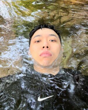 BewhY Instagram - 사실 중간에 시하가 하트랑 별 그린거 보여줄라고
