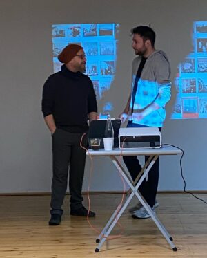 Beyti Engin Instagram - Berlin’de 5 gün süren Karakter Tasarım Workshop’u yine yeni anılar, karakterler ve kahkahalarla doluydu… 

Bizi ağırlayan @matteacavic ve @chubbuckstudioberlin e ve yardımlarını esirgemeyen @nuri.kalfa ’ya çok teşekkür ederiz… 

En kısa sürede yeniden buluşmak üzere ✌🏻
